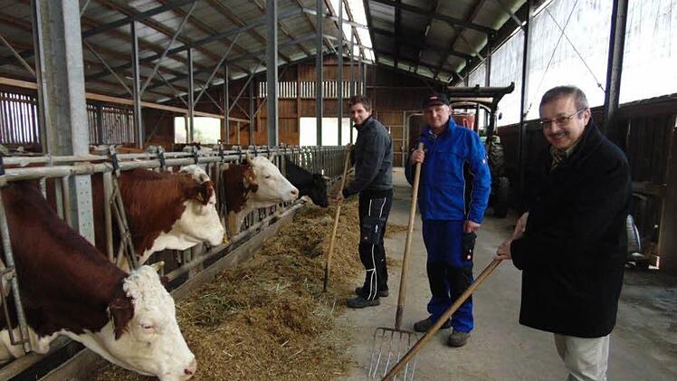 Ortstermin im Stall der Familie Mehl.