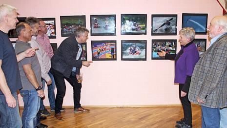 Au&szlig;ergew&ouml;hnliche Sportfotos gibt es seit neuestem im Sportheim des TSV Presseck zu sehen. Foto: privat