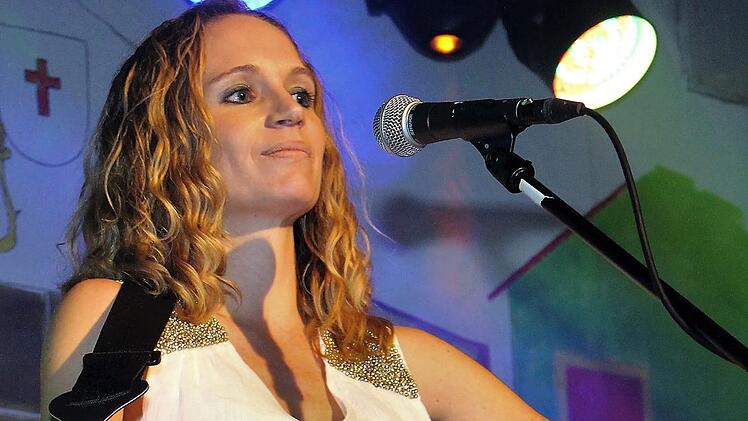 Marlen Derrer (dreifache Mutter) bereitet sich schon jetzt auf die Pubertät ihrer Kinder vor.