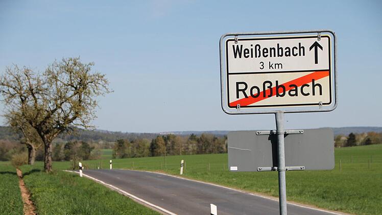 Die Straße zwischen Roßbach und Rupboden: Hier stehen umfangreiche Bauarbeiten an. Foto: Ulrike Müller
