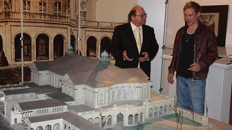 Auf der Suche nach Locations (Drehorten): Peter Weidisch (links) und Max Kidd.  Foto: Edgar Bartl