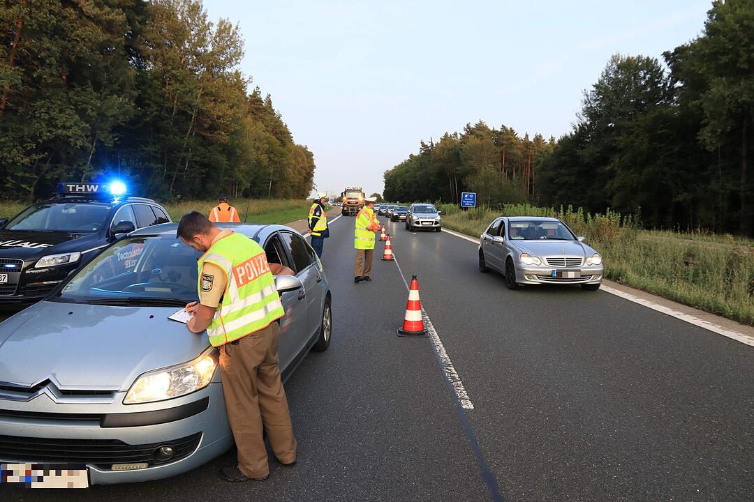 A3 bei Altdorf: 19-Jähriger aus Auto geschleudert