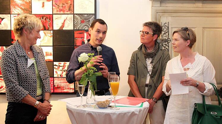 Siggi Wolt (Kunstverein), zweiter Bürgermeister von Uggiate-Trevano Mirko Baruffini (spricht Grußworte),zweite Bürgermeisterin von Adelsdorf Jutta Köhler, Dolmetscherin Kerstin Blum