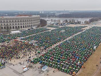 Bauernprotest in Nürnberg mit Kundgebung - unsere Bilderstrecke von der Demo