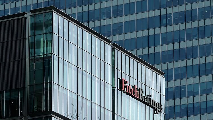 Fitch stuft Frankreichs Bonität herab