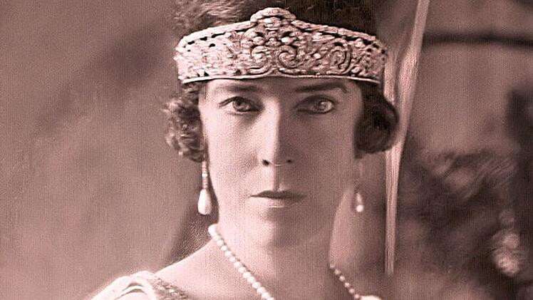 K&ouml;nig Philippe I. von Belgien hat ebenfalls eine deutsche Ahnin: seine Urgro&szlig;mutter Elisabeth Gabriele, geb&uuml;rtige Herzogin in Bayern.