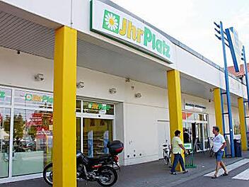 Gestern war der letzte Tag, an dem die Filiale von "Ihr Platz" offen hatte. Der Drogeriemarkt gehörte zur Schlecker-Kette, die insolvent ist.