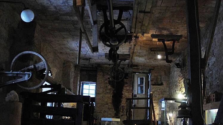 Museum im Keller: Kein glänzender Fußboden, keine interaktiven Bildschirme dafür viel Atmosphäre.