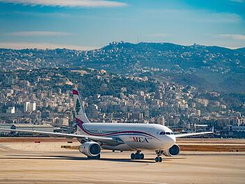Flughafen N&uuml;rnberg feiert ersten Direktflug in "pulsierende Metropole"