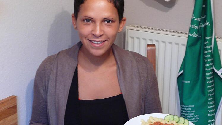 Antipasti, Soja-Bolognese und sogar Kuchen: Veganerin Daniela Heard verzichtet auf keine Genüsse.  Foto: Brock