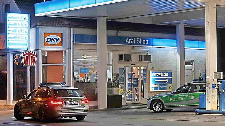 Am 19. Mai 2015 erpresste ein 25-Jähriger Bamberger Geld in der Aral-Tankstelle. Danach fuhr der Flüchtige in den Urlaub. Archivfoto: News5 / Herse