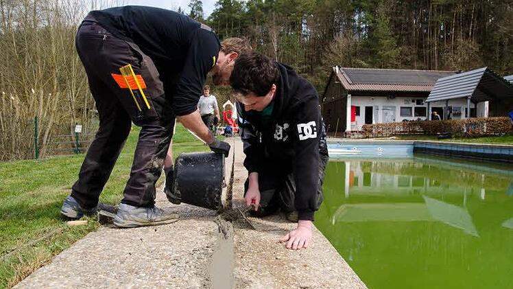 Auf dem Gelände des Freibades Autenhausen fanden schon etliche Arbeitseinsätze statt. Archivfoto; Lothar Weidner