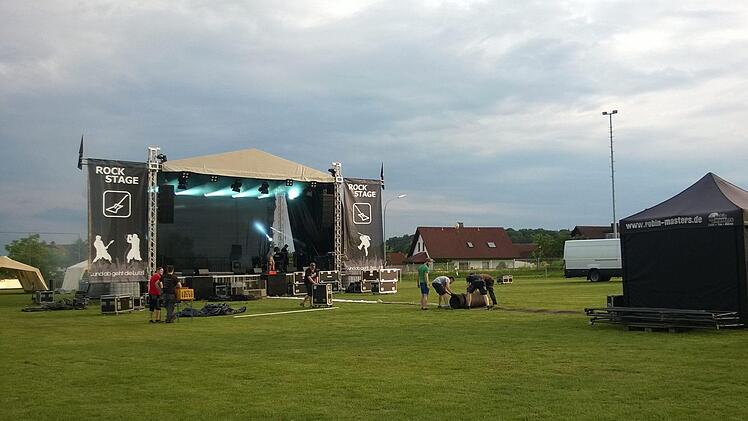 Lutzi Aufbau Foto: Klaus Schmitt