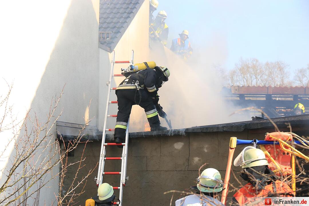 Wohnhaus brennt in Priesendorf