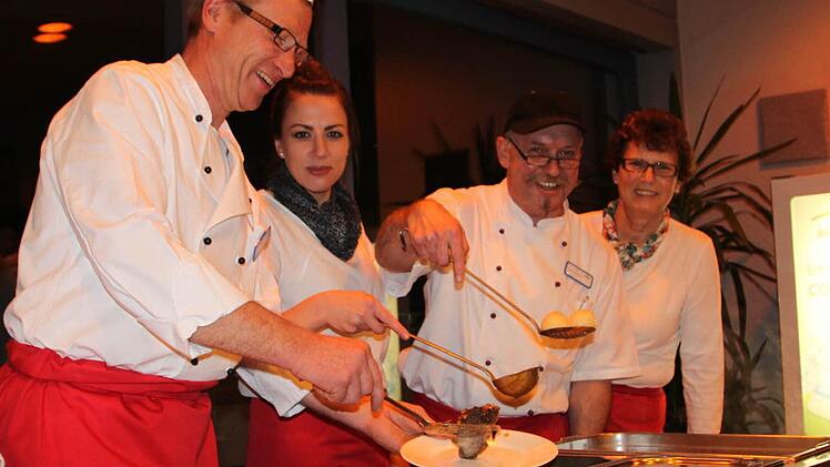 ... danach tischt das Küchenteam von Haus Waldenfels auf.