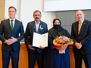 Rettungsmedaille f&uuml;r Taxifahrer Muhammad Afzal