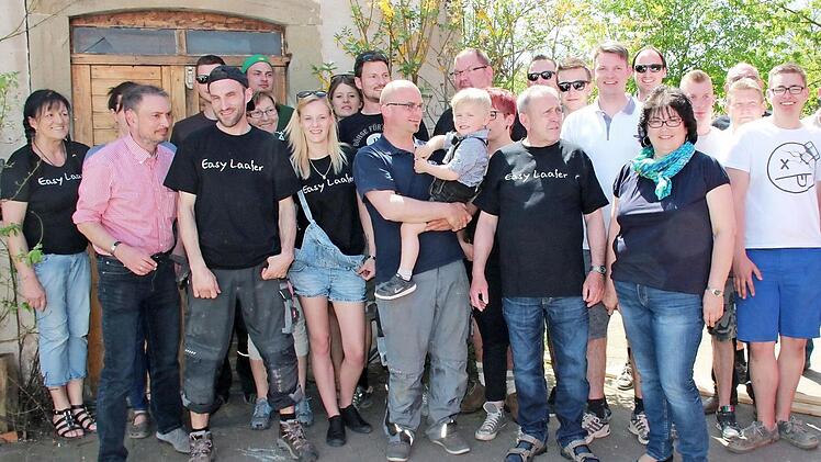 Die eifrige Dorfgemeinschaft von Lauf