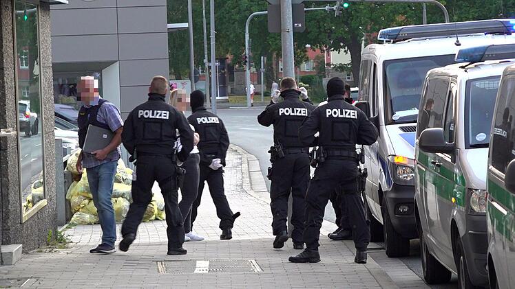 Rauschgift-Razzia in Bayreuth: Polizei durchsucht mehrere Geb&auml;ude