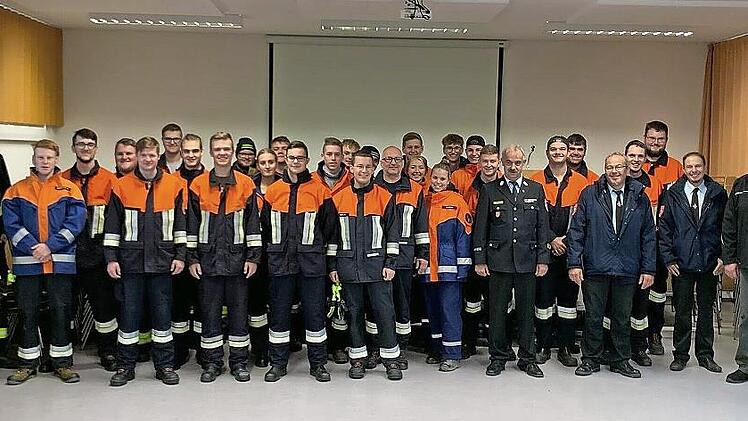 Gruppenbild zum Abschluss der Modularen Truppausbildung 2022 im Markt Burkardroth