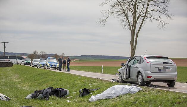 Überholmanöver im Kreis Ansbach endet tödlich