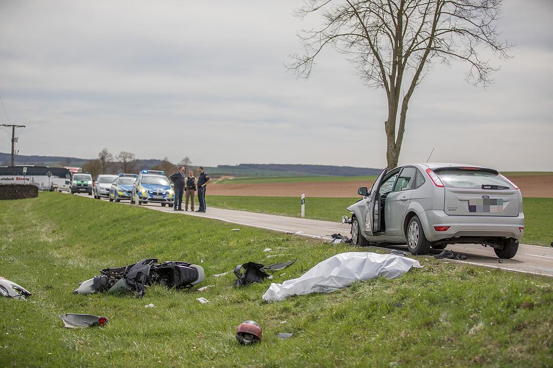 Überholmanöver im Kreis Ansbach endet tödlich
