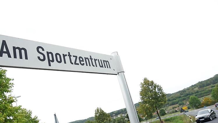 Die Zufahrt zur Anbindung Hammelburg-Mitte ist am Sonntag, 9. September, gesperrt.  Foto: Arkadius Guzy