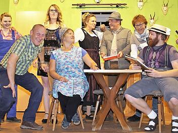 Die Lonnerstadter Laiendarsteller freuen sich schon auf ihre Auftritte. Foto: Evi Seeger