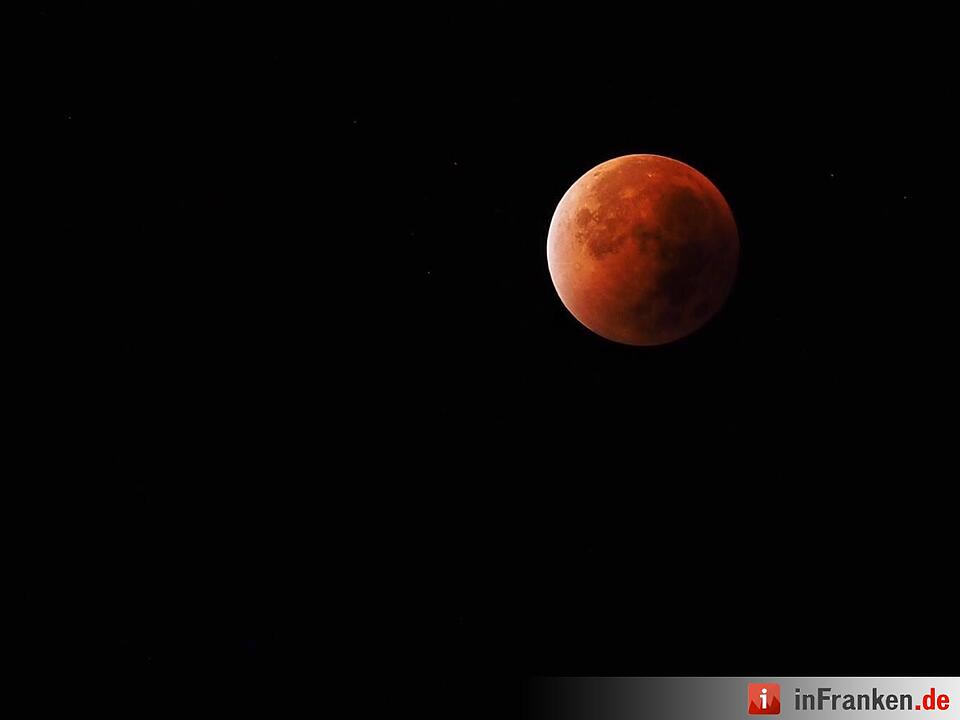 Leserfotos: Blutmond über Franken
