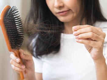 Haarausfall, Haare, Bürste