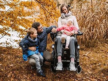 Eine Familie gibt nicht auf: Juliane mit ihrem Ehemann und ihren Kindern.