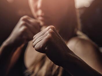 23 Straftaten in Heilbronn: M&auml;dchen-Gang filmt die Angriffe