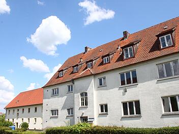 Diese und weitere Häuser in der Breslauer Straße könnten in absehbarer Zeit Neubauten weichen. Foto: Jürgen Gärtner