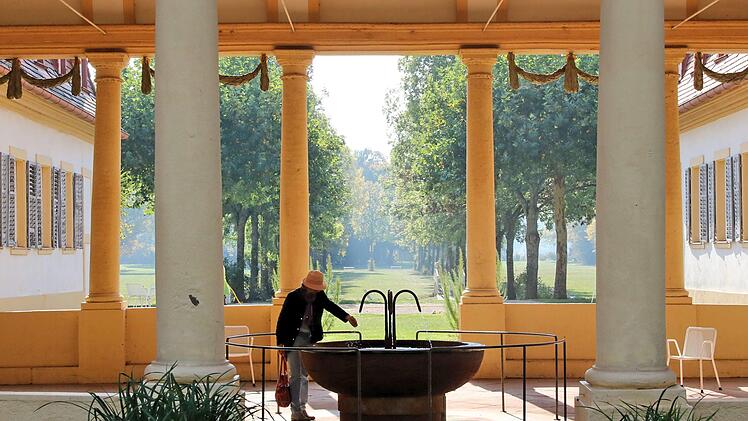 Der Brunnen im Kurhaus. Das Wasser ist sehr eisenhaltig.   Dieter  Britz