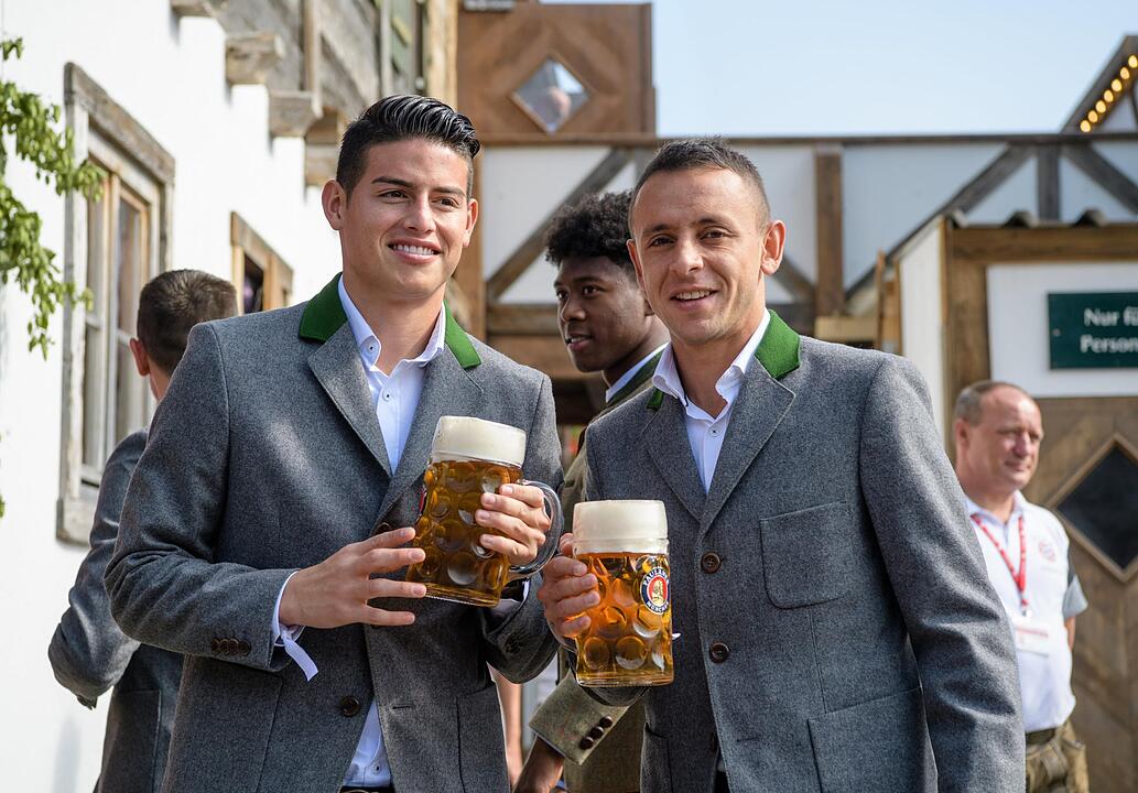 Oktoberfest - FC Bayern auf der Wiesn