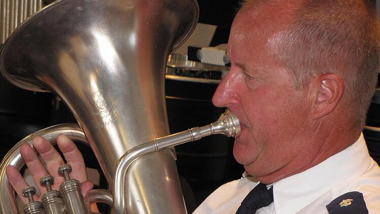 Posaunist und Musiklehrer Hubertus Holmberg ist zum dritten Mal zu Gast in Fuchsstadt. Der 53-jährige Schwede ist beeindruckt von der Gastfreundschaft und der schönen Landschaft des Saaletals. Fotos: Ludwig Deschner