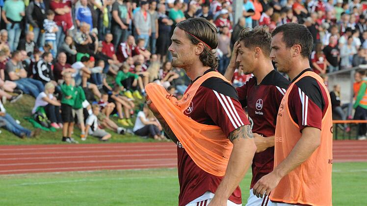 Impressionen vom Spiel des 1. FC Nürnberg (weiße Trikots) gegen die Würzburger Kickers (2:2). Foto: Hopf