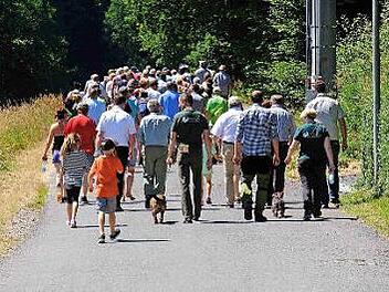 Viel los war bei der Eröffnung des Walderlebnisweges durchs Oehrbachtal im vergangenen Jahr.  Foto: Gerd Schaar/Archiv