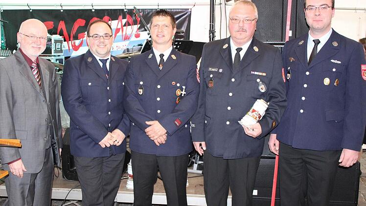 Große Ehre für Michael Langenhan (2.v.r.)