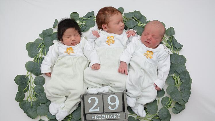 Franken: Diese Babys wurden an einem ganz besonderen Tag geboren - Jozefina, Lennox und Co.