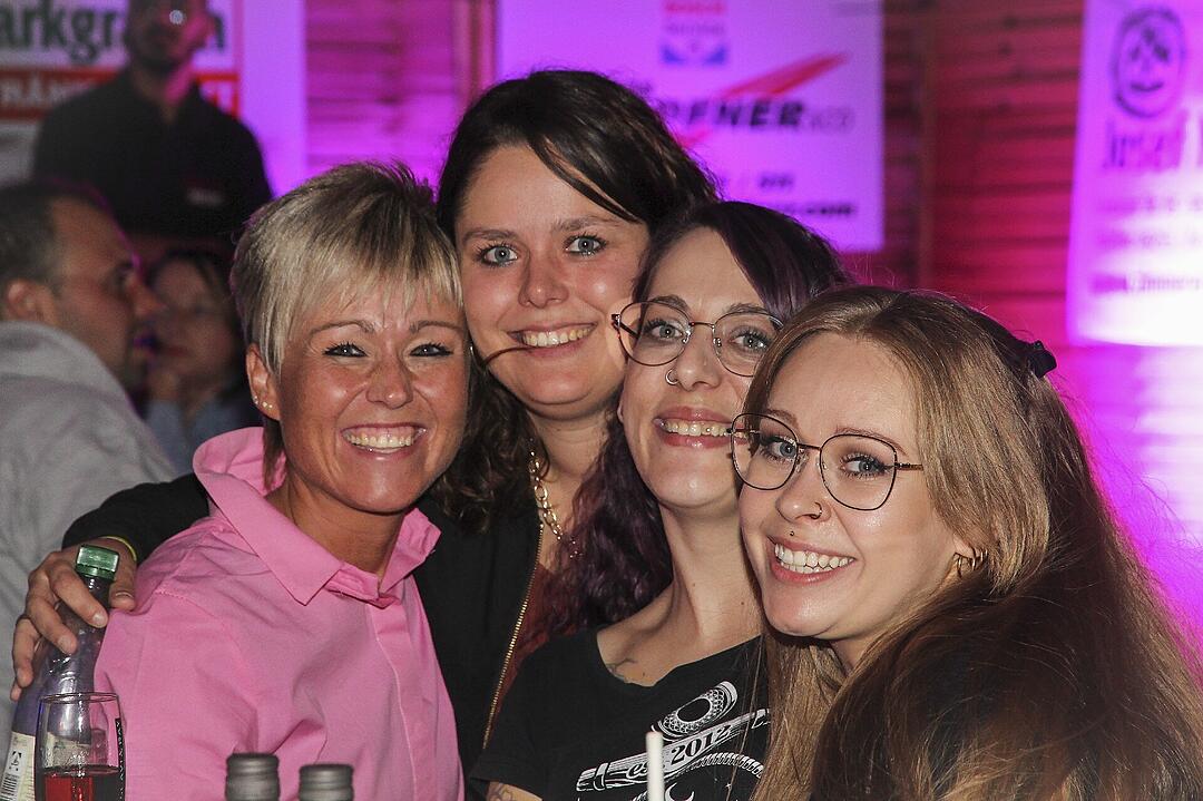 Party und Tanz in der Dreifachhalle