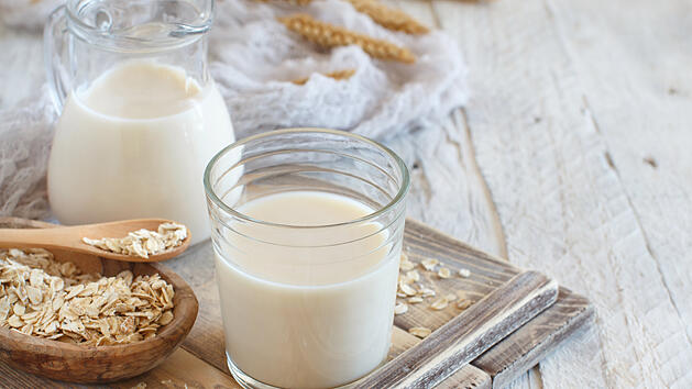 Milch, Hafermilch, Milchersatz, Ersatzprodukt