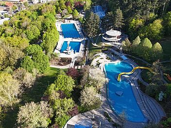 Terrassenswimmbad Bad Kissingen wieder er&ouml;ffnet.