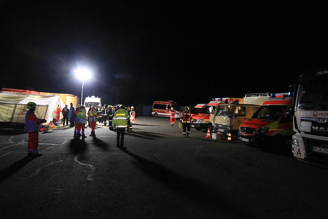 Rödental: Großbrand in Recycling-Betrieb