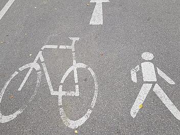 Hakenkreuz auf N&uuml;rnberger Stra&szlig;e: B&uuml;rgermeister Christian Vogel entdeckte die Verunstaltung und lie&szlig; sie sofort entfernen. Foto: Christian Vogel