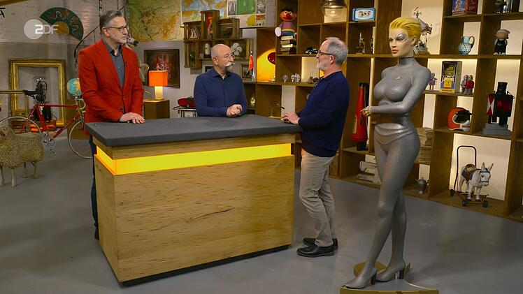 Die Figur diente jahrelang als Setup-Model fürs Licht im Atelier, musste sich nun aber in den wohlverdienten Ruhestand verabschieden.