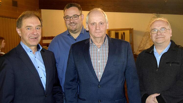 Sie berichteten über die regionale Entwicklung in der Schweinemast (von links): Rüdiger Wintersperger, Frank Knochhan, Jan Schrijer und Alexander Troullier.  Foto: Andreas Welz