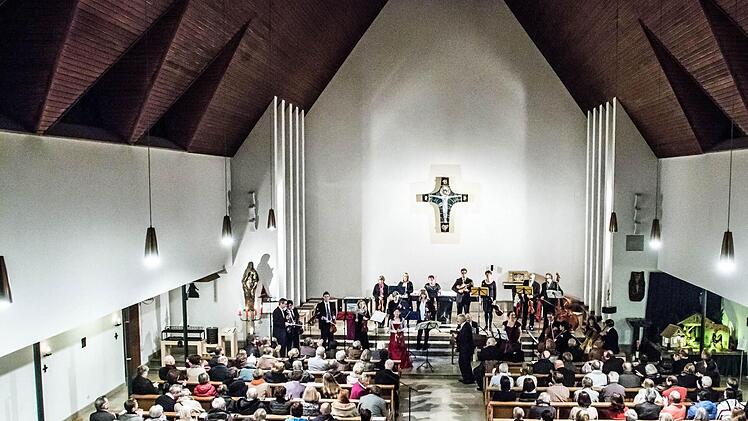 Impressionen vom Weihnachtskonzert mit dem Coburger Collegium musicum in St. MarienFoto: Jochen Berger