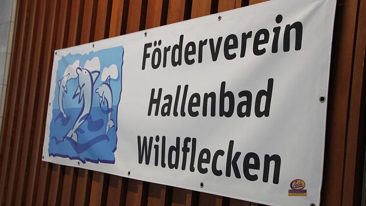 Für die Stammgäste ist das ein herber Schlag. Seit Jahren setzte sich der Förderverein für den Erhalt des Bades ein. Foto: Ulrike Müller