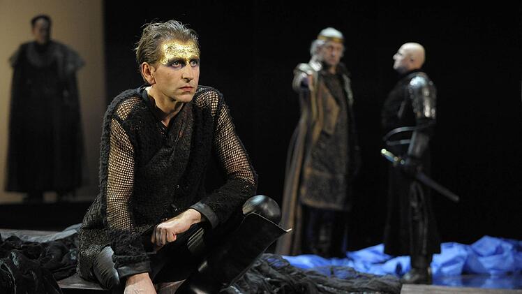 Die männliche Titelrolle singt der Tenor Andreas Schager. Das Publikum der Coburger Sommeroperette kennt ihn noch aus Zeiten, als er sich Schagerl schrieb und in "Gräfin Mariza" und "Wiener Blut" auf der Waldbühne Heldritt gastierte. Fotos: Foto-ed Meiningen