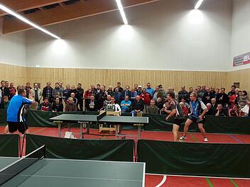 Mitte September beginnt für die Tischtennis-Mannschaftenauf Bezirksebene die Saison 2016/17. Foto: Trebes